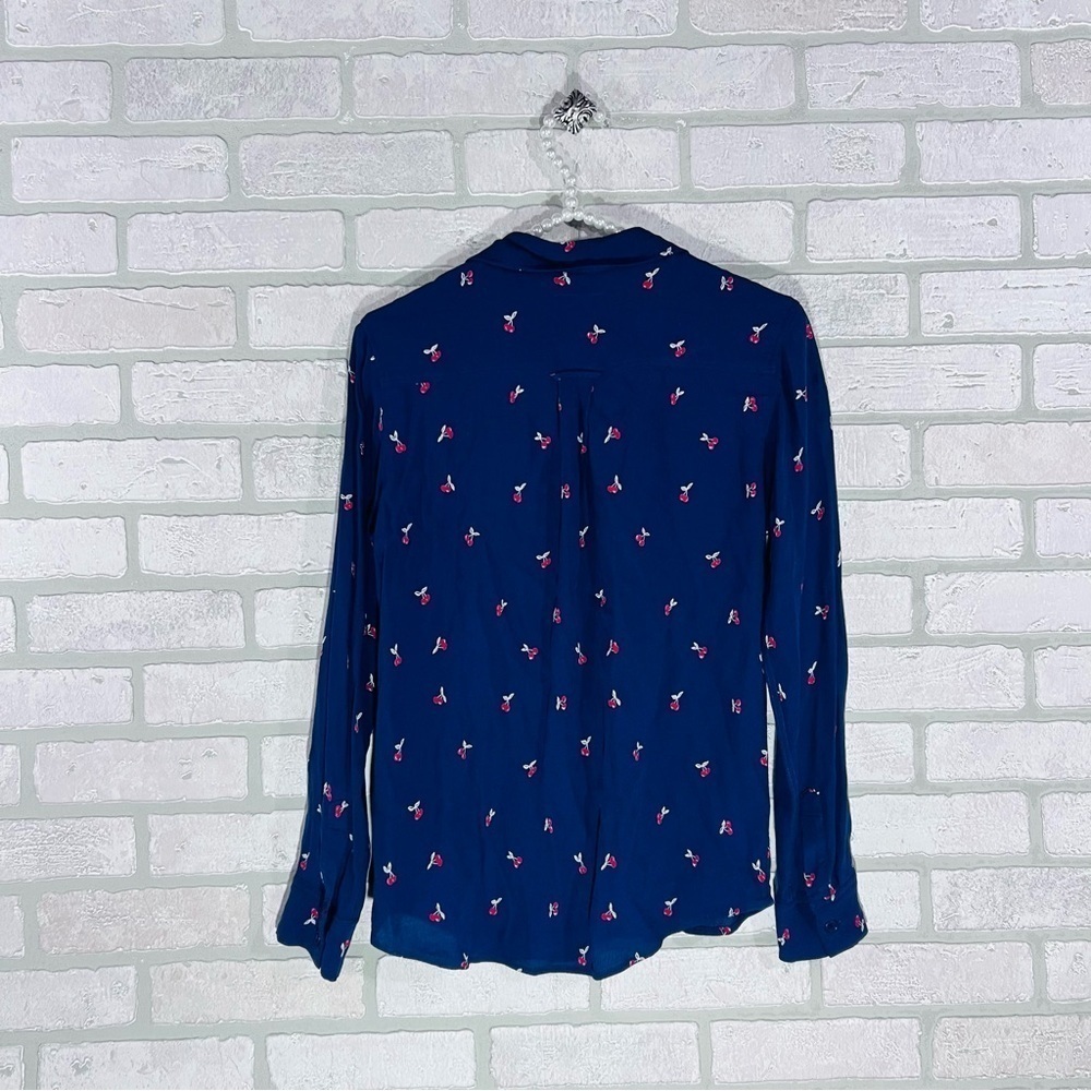 Rails Kate Long Sleeve Button Down Shirt in Navy Cherries Size XS - Picture 4 of 8